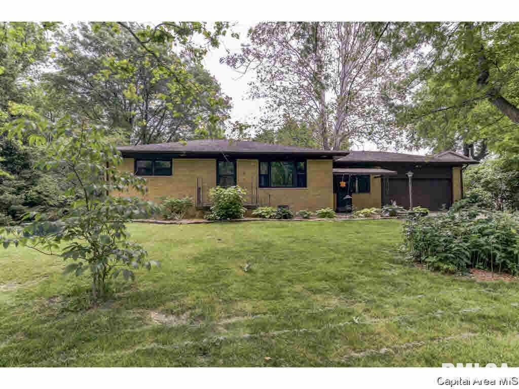 7100 Garden View Lane Springfield, IL 62712 - Photo 1 of 36