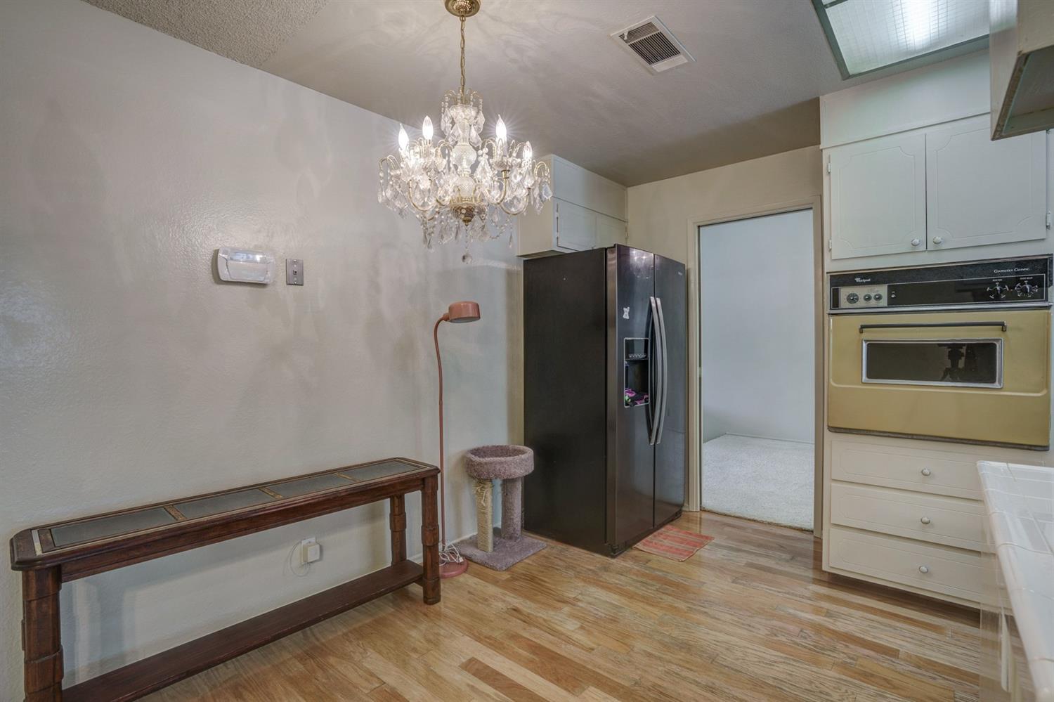 831 Redwood Lane Lemoore, CA 93245 - Photo 8 of 25