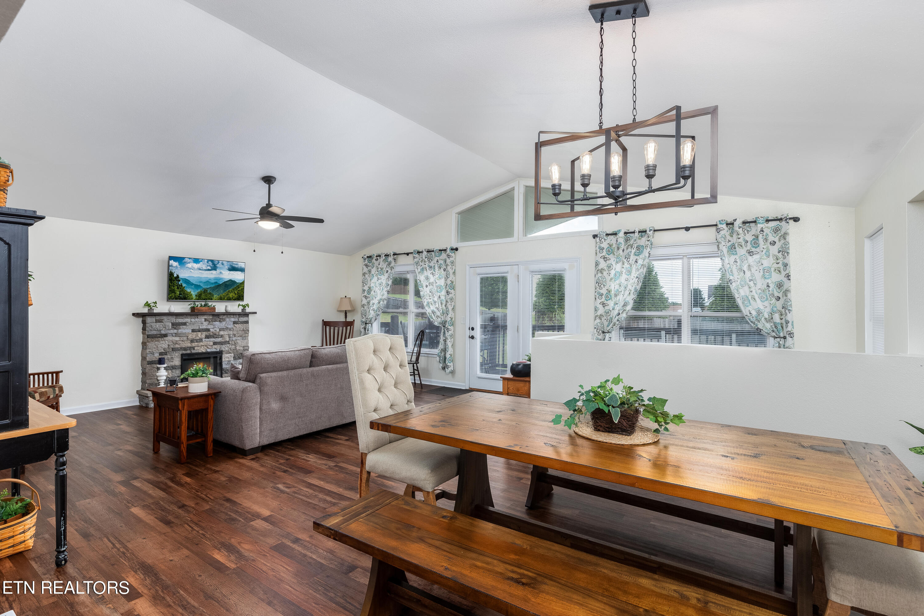 1342 Hodges Bend Road Sevierville, TN 37876 - Photo 8 of 52 07