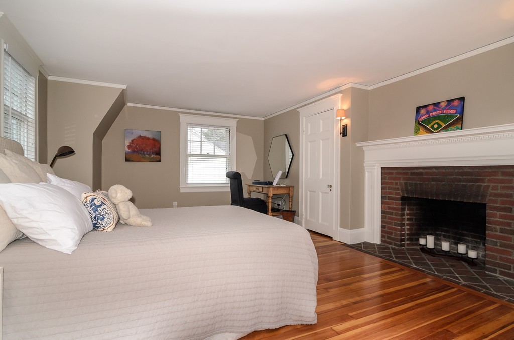 32 Croton Street Wellesley, MA 02481 - Photo 15 of 28 Gallery Image 15
