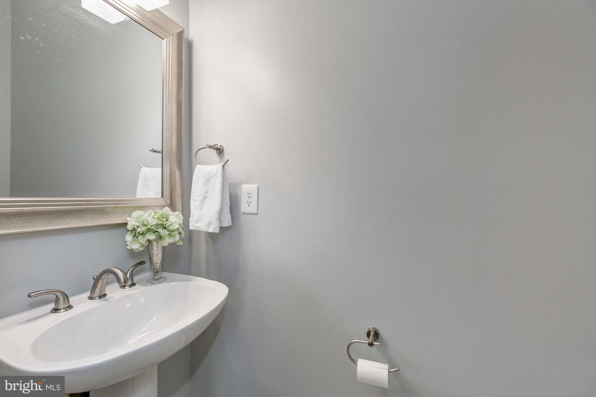 3645 Ransom Place Alexandria, VA 22306 - Photo 14 of 30 Powder Room