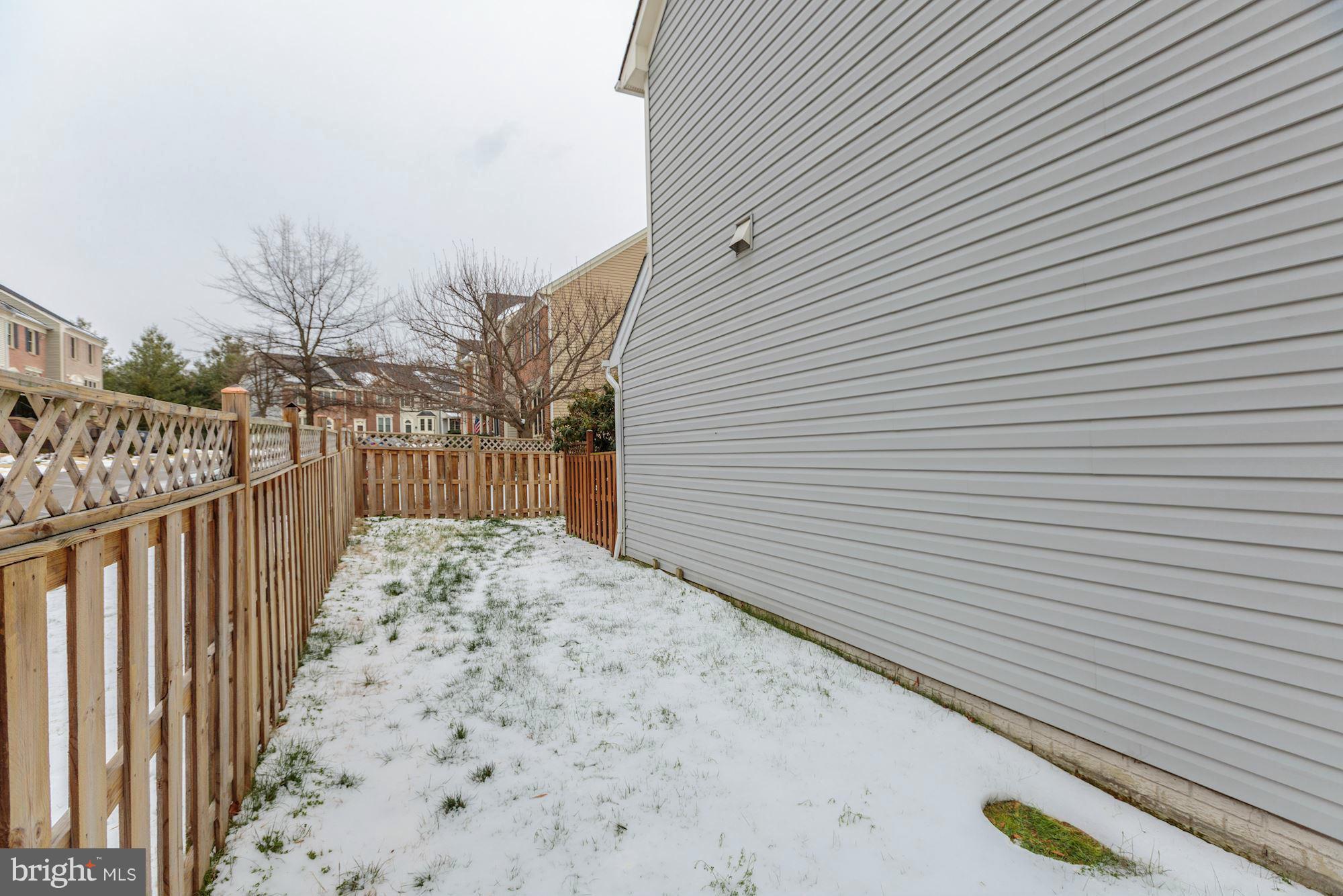 3645 Ransom Place Alexandria, VA 22306 - Photo 27 of 30 Side Yard