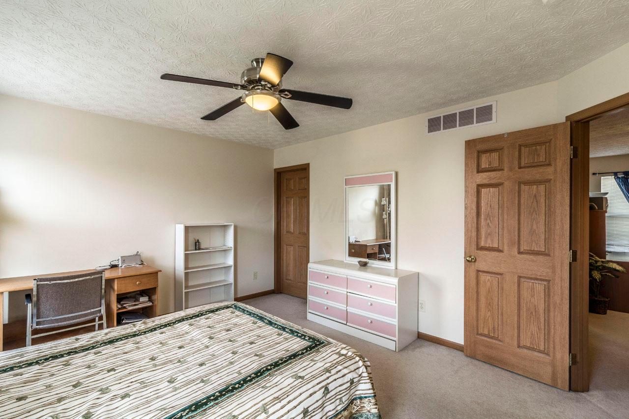 3093 Splitrock Road Columbus, OH 43221 - Photo 16 of 22 Gallery Image 16