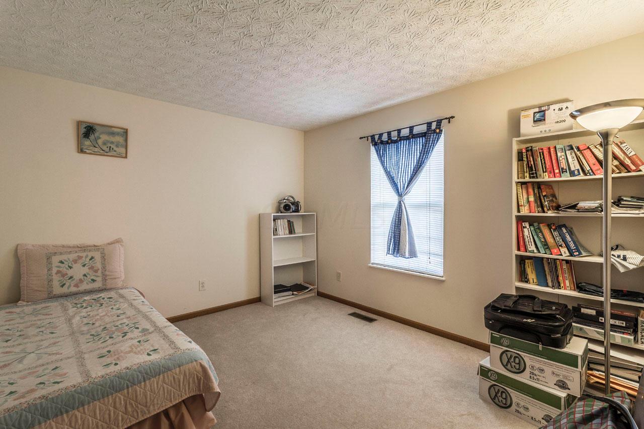 3093 Splitrock Road Columbus, OH 43221 - Photo 17 of 22 Gallery Image 17