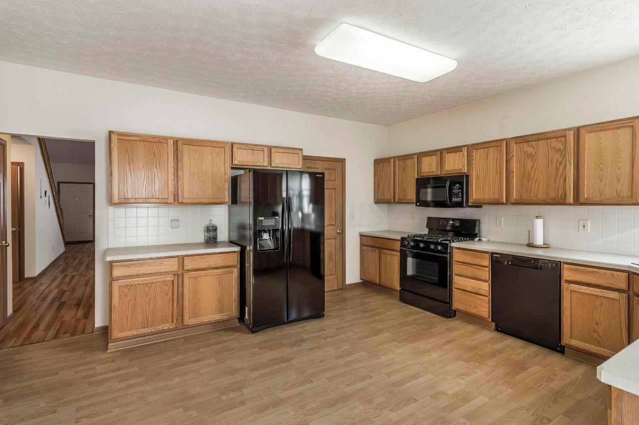 3093 Splitrock Road Columbus, OH 43221 - Photo 8 of 22 Gallery Image 8