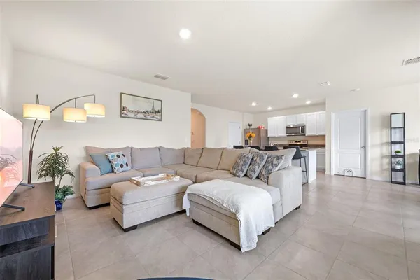 $389,900 | 5362 Douglas Fir Drive, St. Cloud, FL 34771