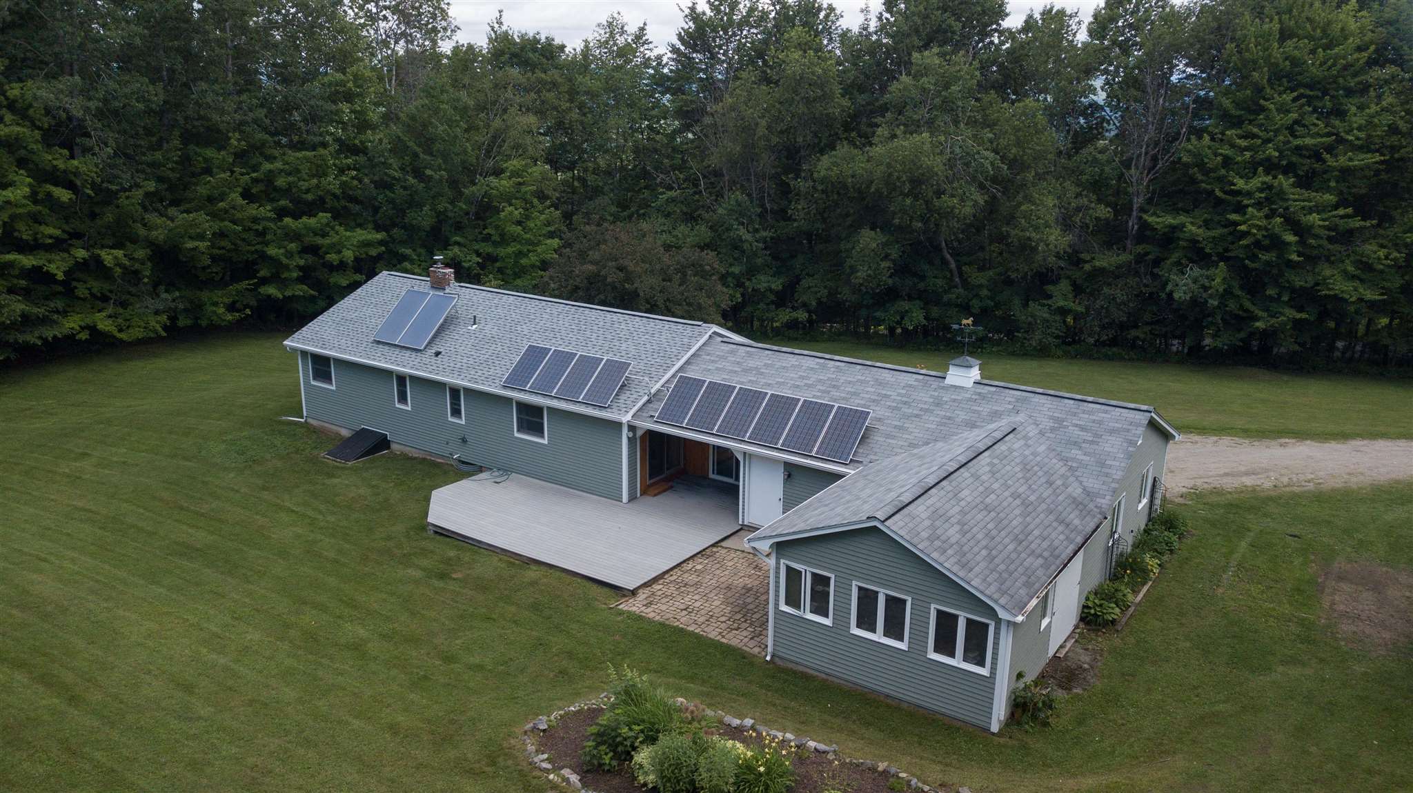 1032 Slate Ledge Road Littleton, NH 03561 - Photo 3 of 40