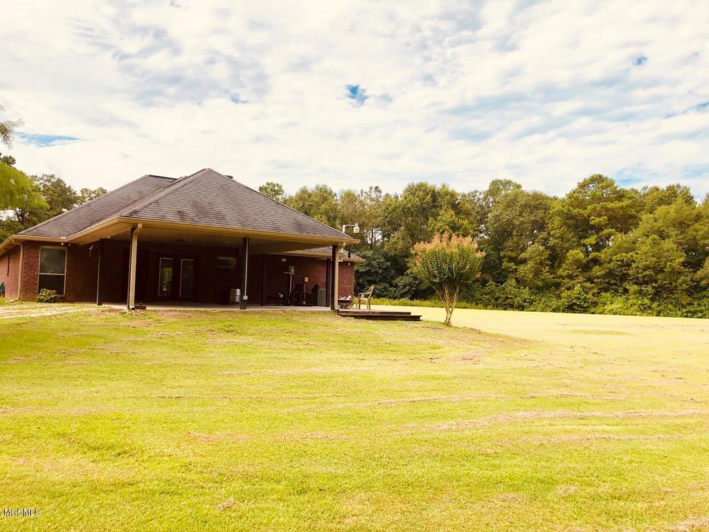 32 Eugene Spence Road Carriere, MS 39426 - Photo 3 of 49 es11
