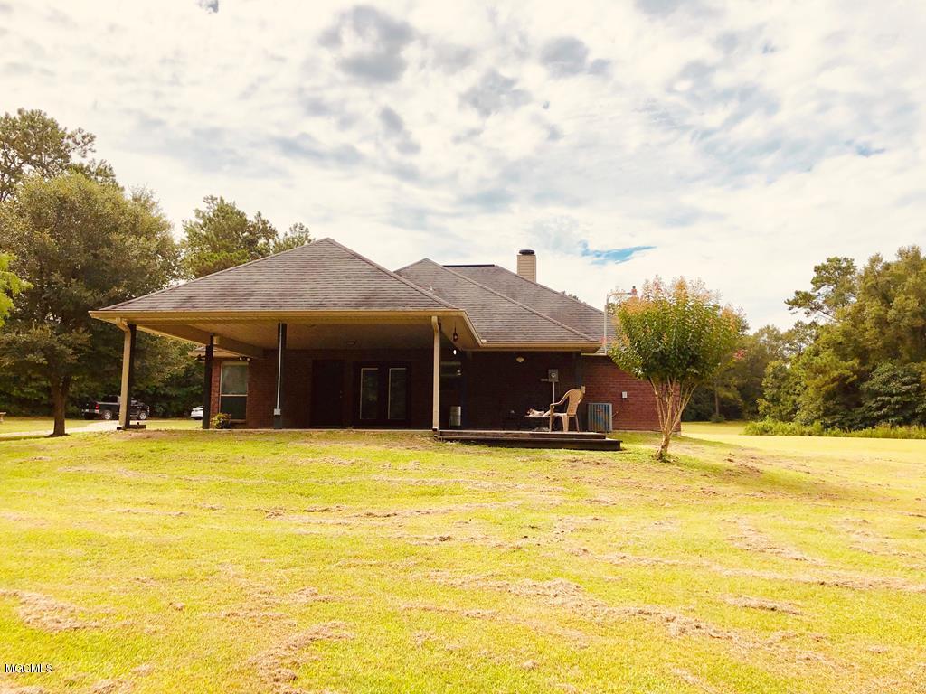 32 Eugene Spence Road Carriere, MS 39426 - Photo 5 of 49 es13