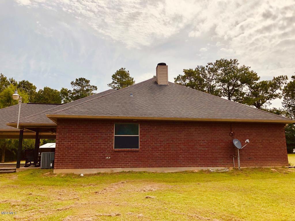 32 Eugene Spence Road Carriere, MS 39426 - Photo 10 of 49 es18