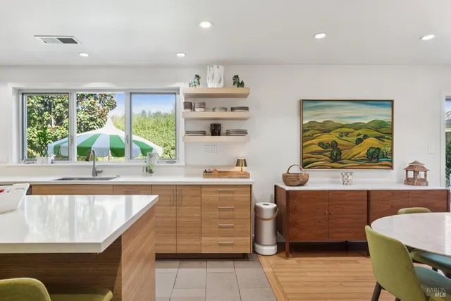 $1,795,000 | 804 Josephine Lane, Healdsburg, CA 95448