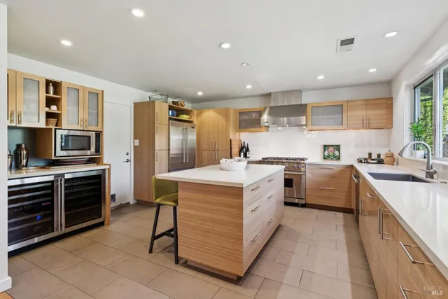 $1,795,000 | 804 Josephine Lane, Healdsburg, CA 95448