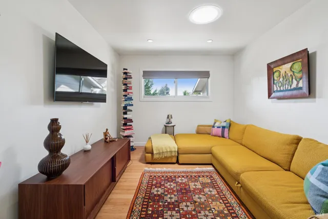 $1,795,000 | 804 Josephine Lane, Healdsburg, CA 95448