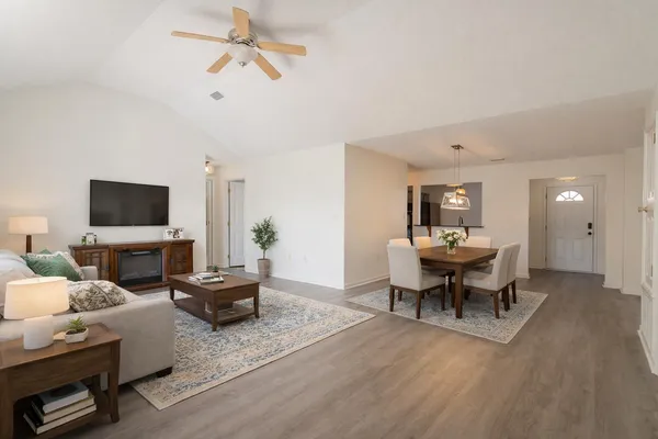 $294,787 | 2233 Lewis Street, Crestview, FL 32536