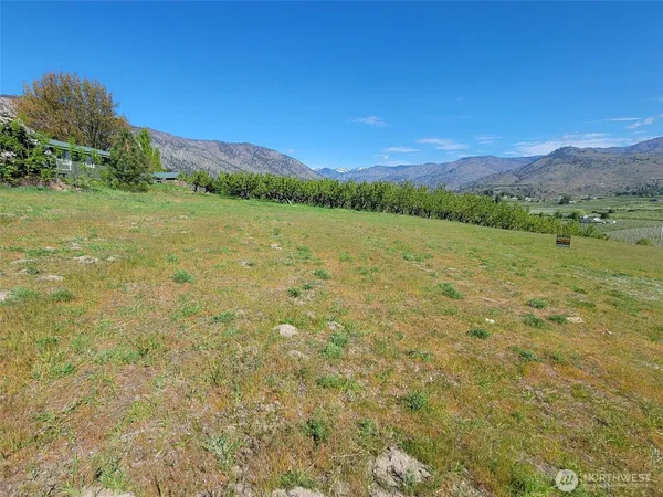$194,950 | 25 Milan Drive, Manson, WA 98831