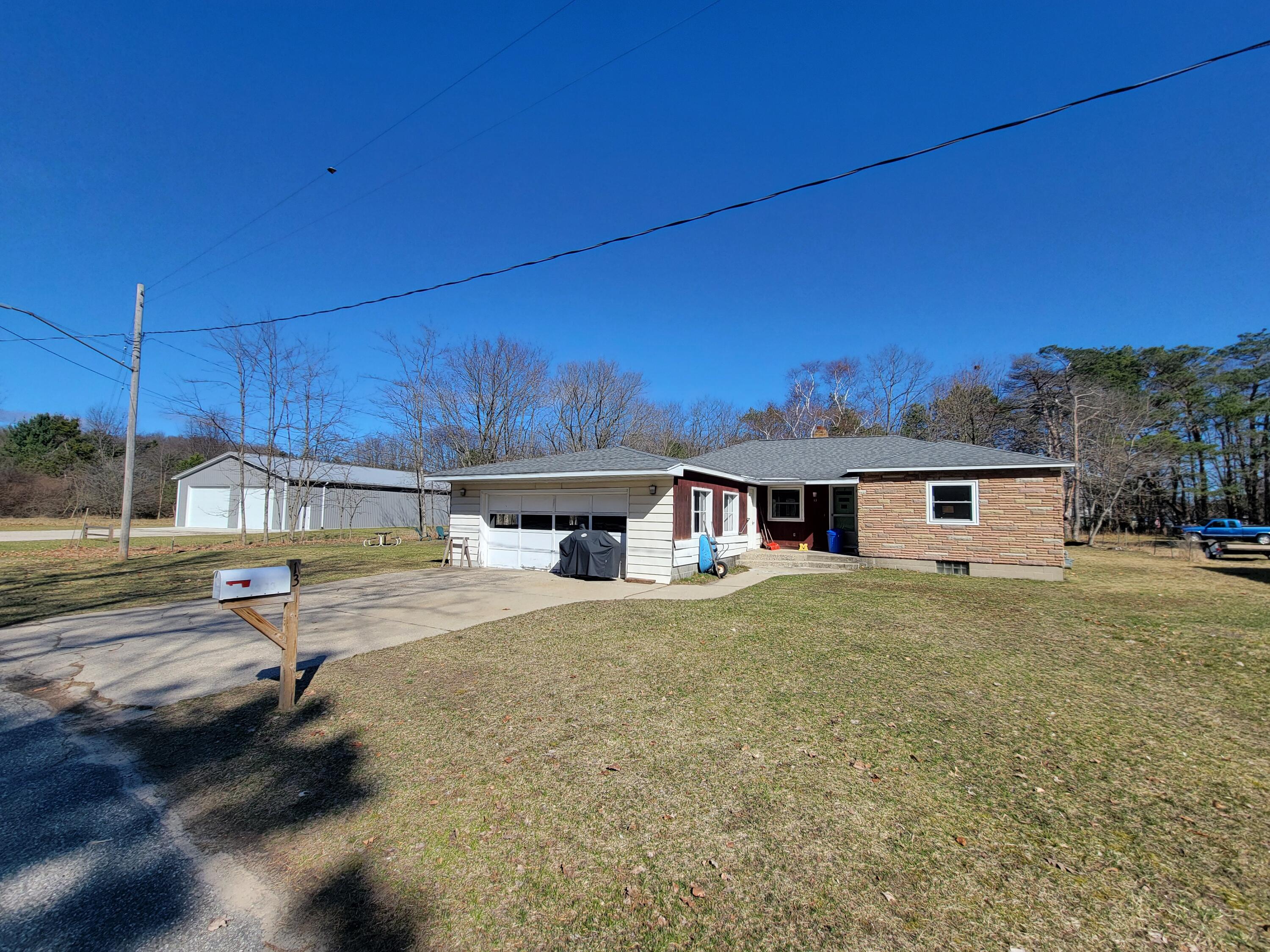13 Bowerman Road Manistee, MI 49660 - Photo 2 of 31 20240315_154534