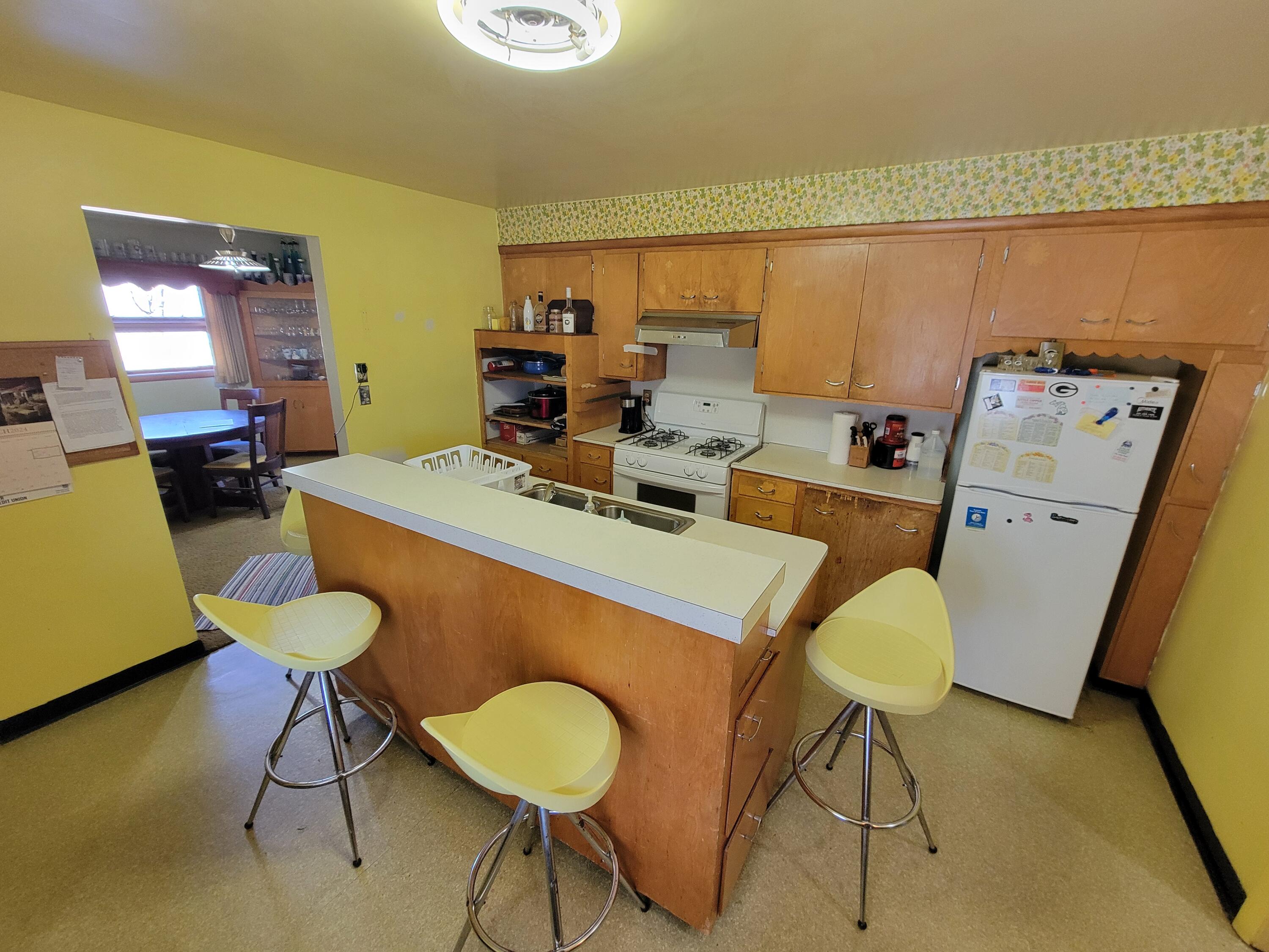 13 Bowerman Road Manistee, MI 49660 - Photo 7 of 31 20240315_154951