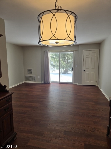 147 Mockingbird Court Three Bridges, NJ 08887 - Photo 5 of 9