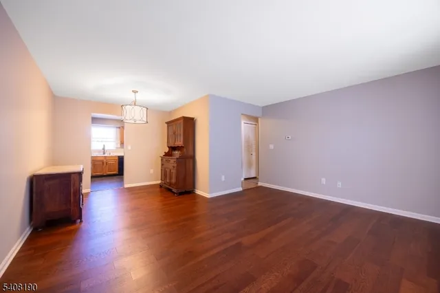 $2,100 | 147 Mockingbird Court, Three Bridges, NJ 08887