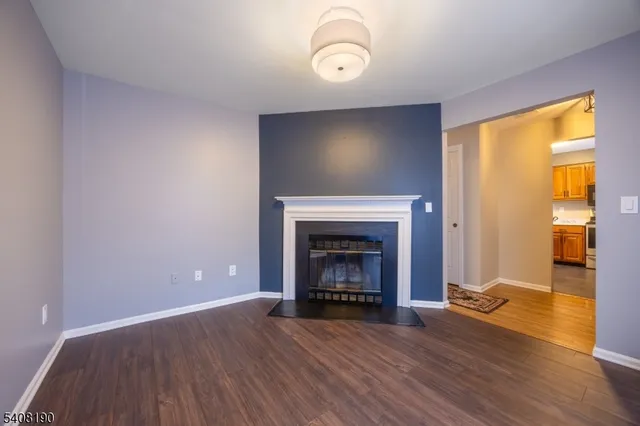 $2,100 | 147 Mockingbird Court, Three Bridges, NJ 08887