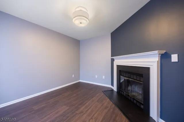 $2,100 | 147 Mockingbird Court, Three Bridges, NJ 08887