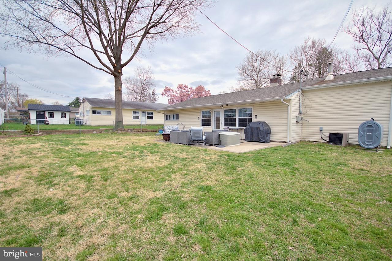 68 Valley Road Levittown, PA 19057 - Photo 14 of 16 Gallery Image 14