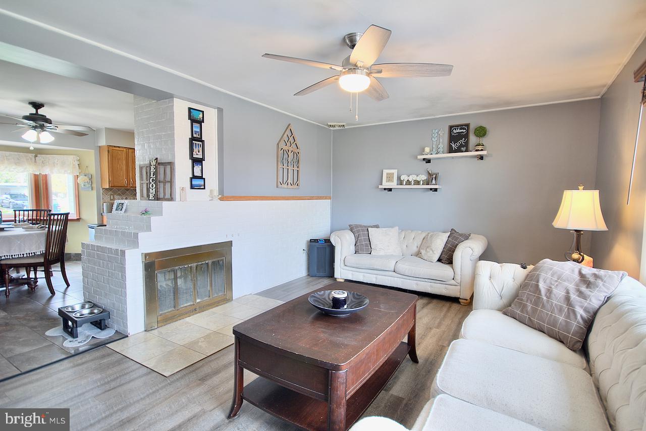 68 Valley Road Levittown, PA 19057 - Photo 7 of 16 Gallery Image 7