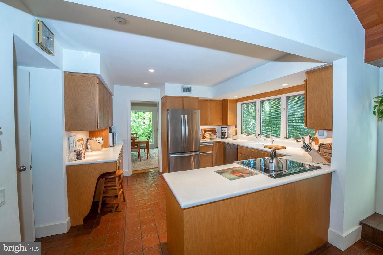 5 Timber Fare Spring Spring House, PA 19477 - Photo 20 of 63 Kitchen