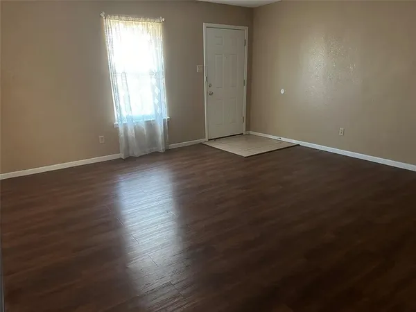 $1,250 | 4811 South 6th Street, Abilene, TX 79605