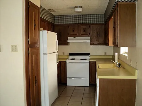 $1,250 | 4811 South 6th Street, Abilene, TX 79605