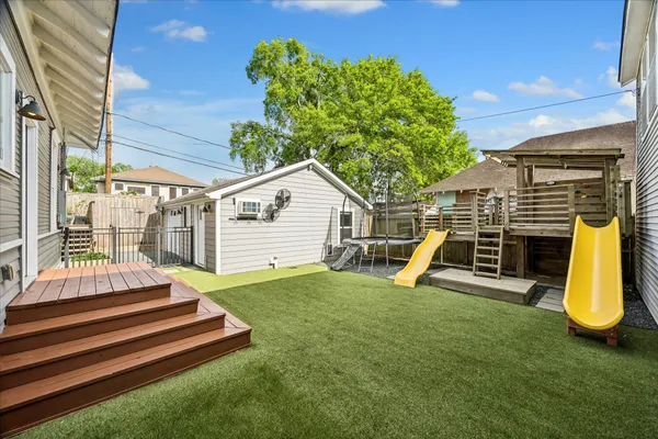 $795,000 | 522 West 15th Street, Houston, TX 77008