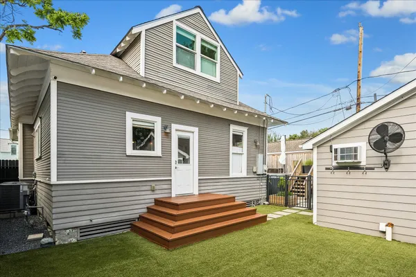 $795,000 | 522 West 15th Street, Houston, TX 77008