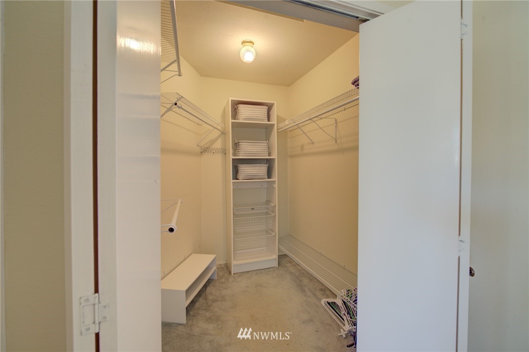3210 Russet Road Brier, WA 98036 - Photo 23 of 40 Gallery Image 23