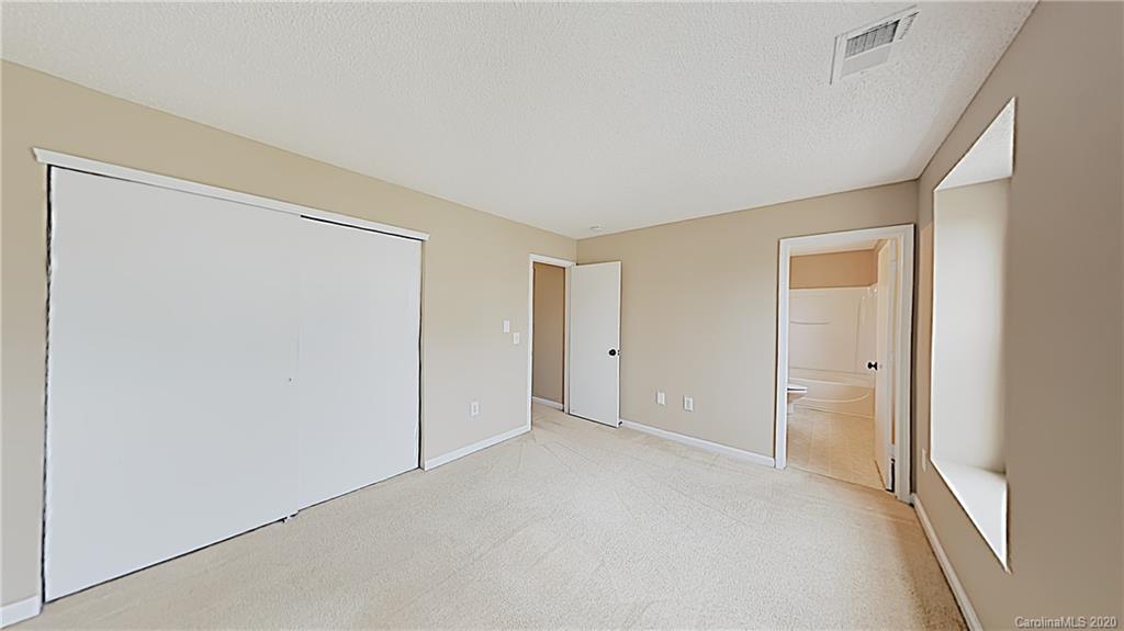 5927 Raisin Tree Lane Charlotte, NC 28215 - Photo 6 of 15 Gallery Image 6