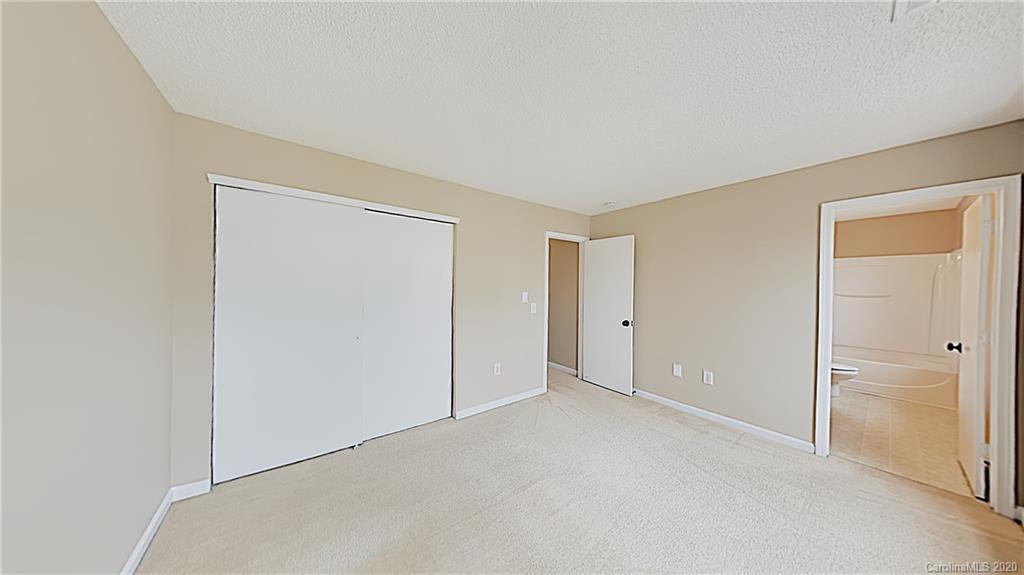 5927 Raisin Tree Lane Charlotte, NC 28215 - Photo 7 of 15 Gallery Image 7