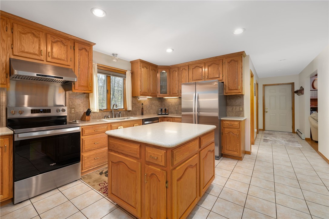 10 Oak Hill Road Scituate, RI 02831 - Photo 12 of 50