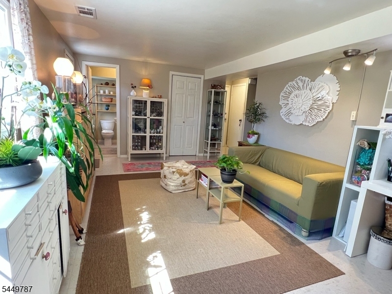 70 Appleman Road Somerset, NJ 08873 - Photo 17 of 28 Gallery Image 17
