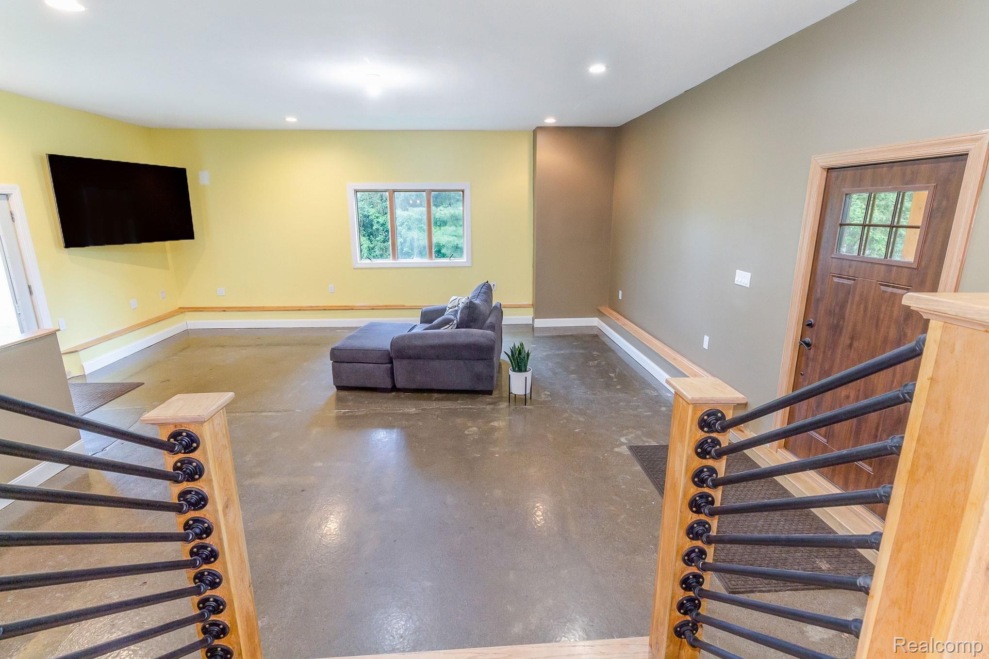 3660 County Farm Road Howell, MI 48843 - Photo 18 of 32 3660 dining to great room.jpg