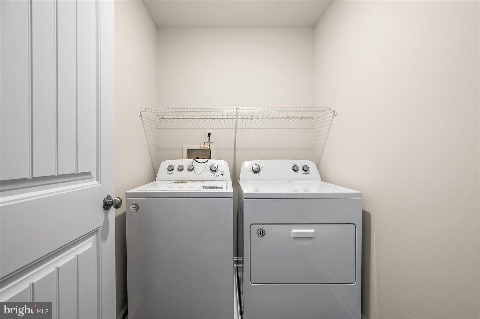 3 Orchard Road Seaford, DE 19973 - Photo 33 of 45 a utility room with dryer and washer