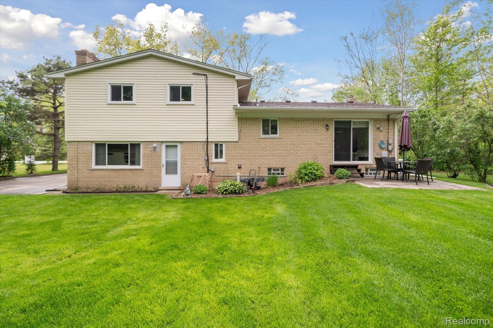 6859 Meldrum Road Fair Haven, MI 48023 - Photo 26 of 38 Gallery Image 26