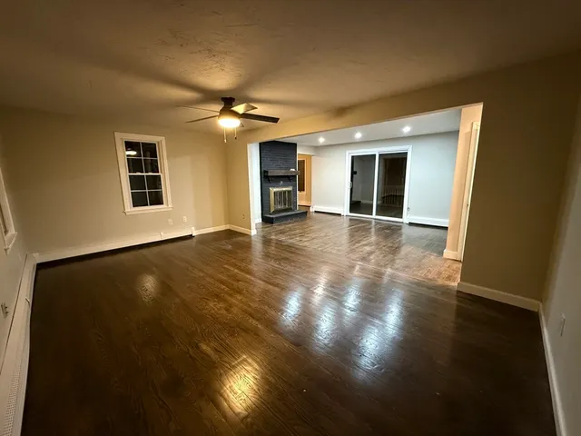 $734,999 | 19 Valerie Drive, Plainville, MA 02762