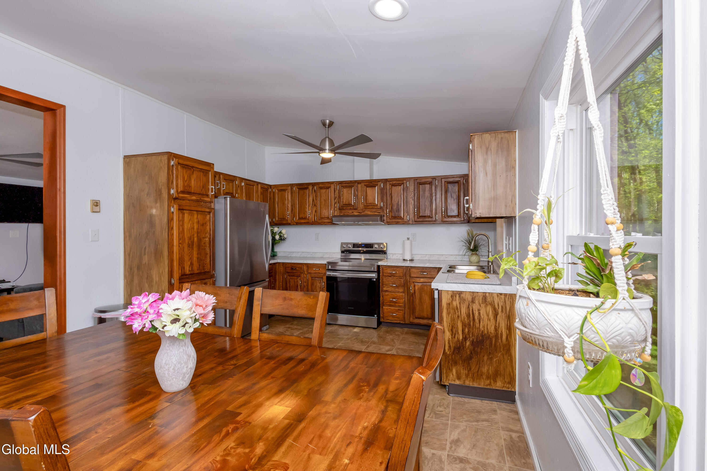 99 A Beach Road Halfmoon, NY 12065 - Photo 6 of 53 12-0D2A9708-Edit