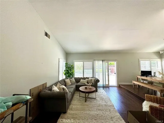 $4,900 | 48 Golden Star, Irvine, CA 92604