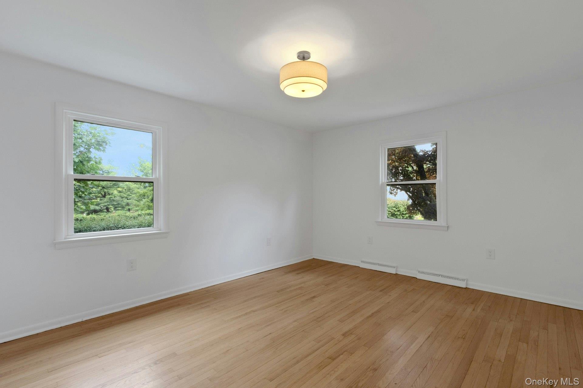 28 Quaspeak Road Congers, NY 10920 - Photo 18 of 44 1st Floor Bedroom #1