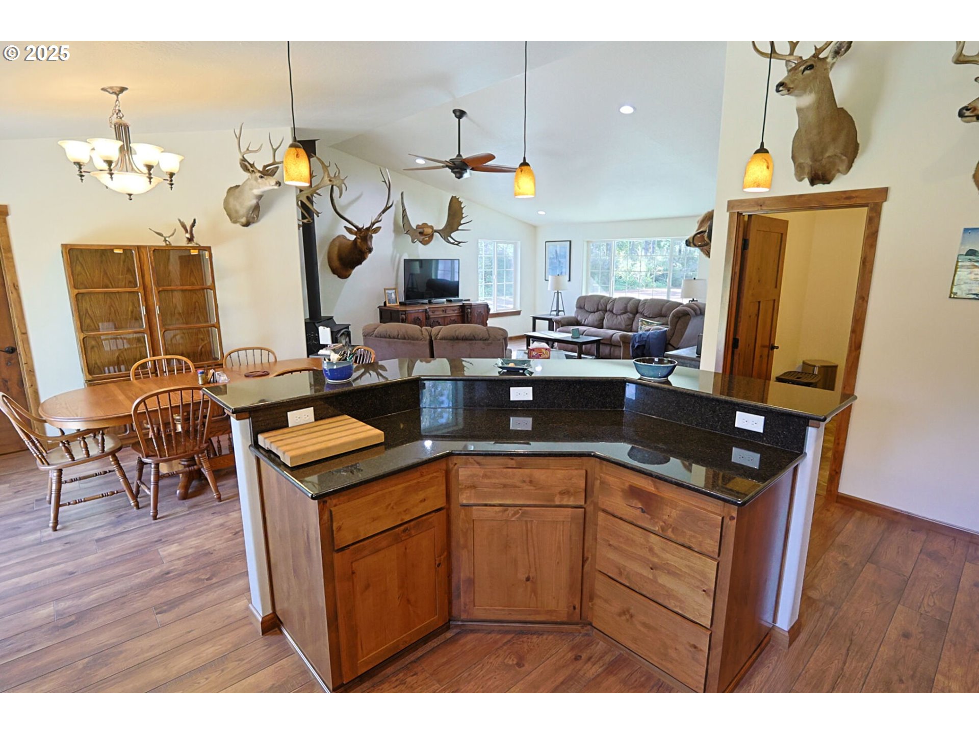 58625 Seven Devils Road Bandon, OR 97411 - Photo 21 of 44 Kitchen