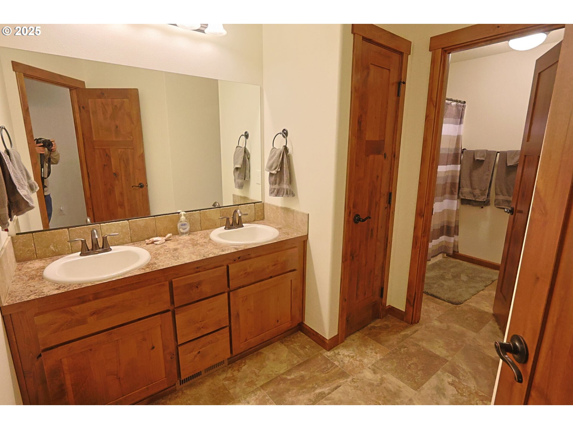 58625 Seven Devils Road Bandon, OR 97411 - Photo 27 of 44 Bathroom