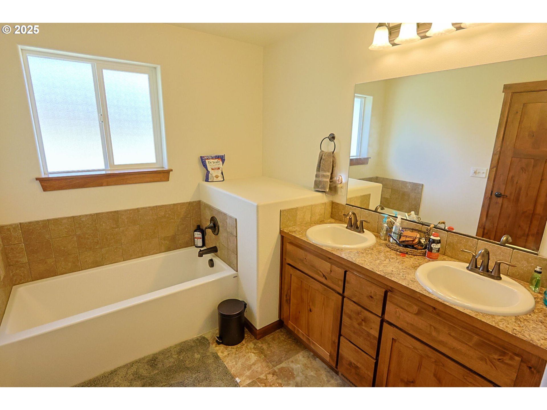 58625 Seven Devils Road Bandon, OR 97411 - Photo 36 of 44 Bathroom, Attached
