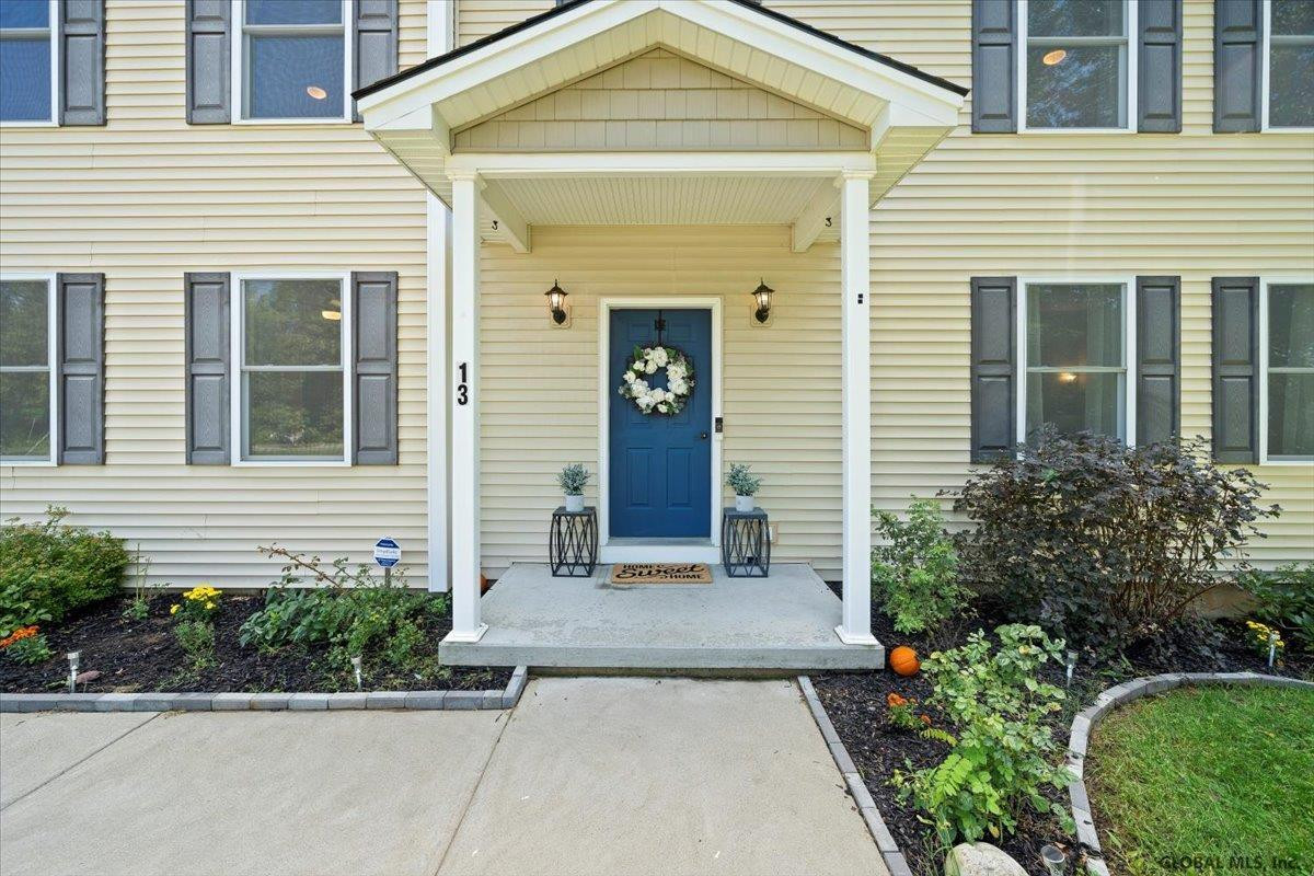 13 Smith Road Halfmoon, NY 12118 - Photo 4 of 34 Photo 4