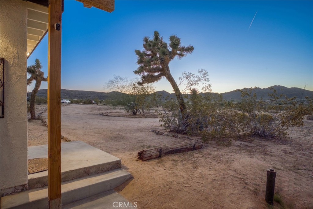 5235 Border Avenue Joshua Tree, CA 92252 - Photo 41 of 63 a view of a yard
