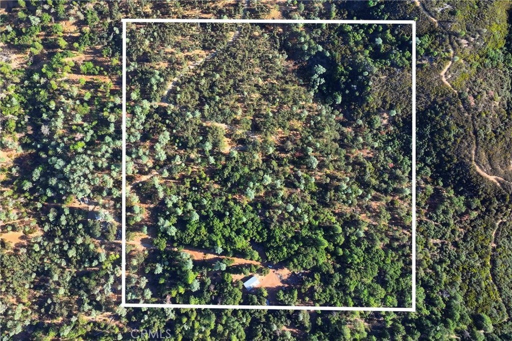 13028 Riata Road Lower Lake, CA 95457 - Photo 30 of 40 a view of a balcony